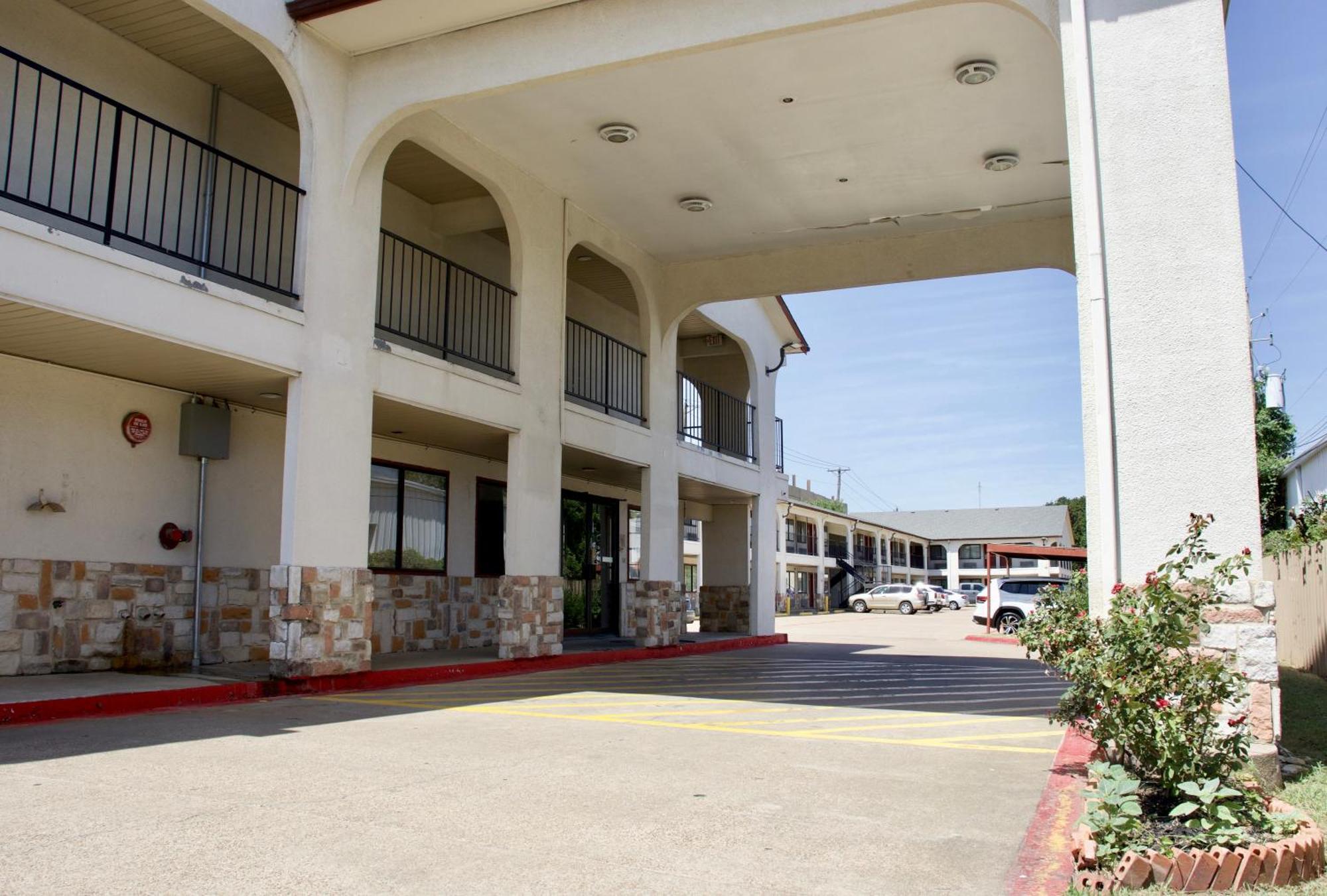 Executive Inn Of Arlington, Near At&T Stadium Dış mekan fotoğraf